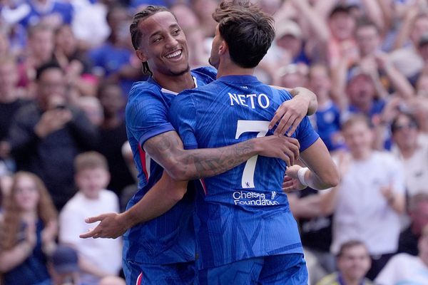 Chelsea domina y golea al Milan en un amistoso
