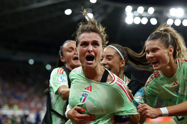 Italia Avanza a Semifinales Tras Vencer a Noruega en la Euro Femenina 2025