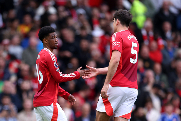 Manchester United rompe mala racha con victoria sobre Aston Villa en la Premier