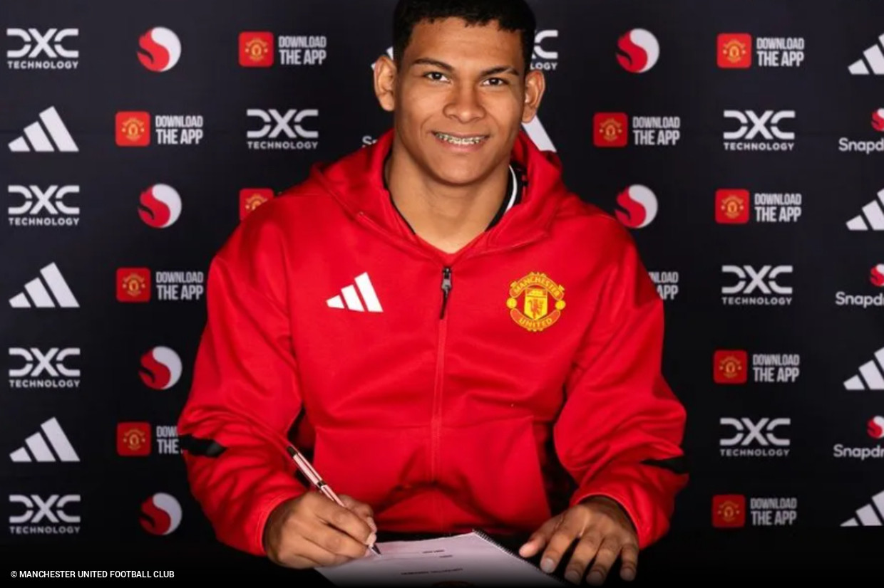 El Manchester United anuncia el fichaje de Diego Len